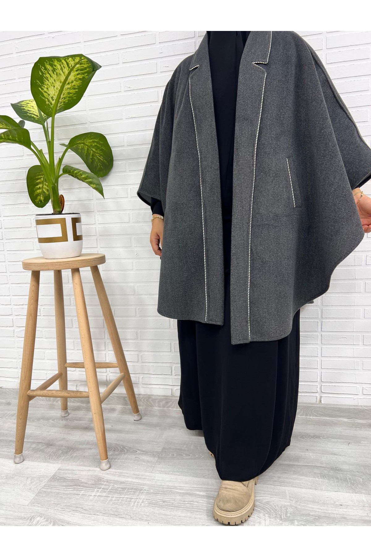 Yakalı Koyu Biyeli Grey 95cm Panço Yakalı Koyu Biyeli Grey 95cm Panço