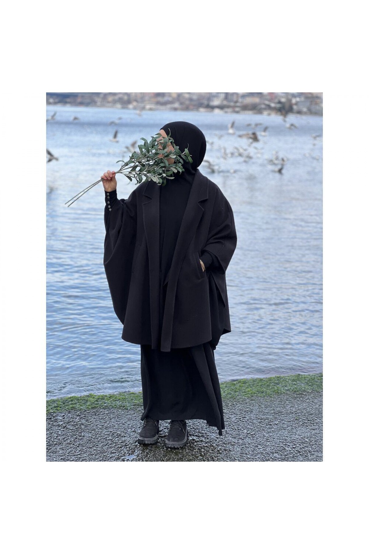 Sade Yakalı Tasarım Panço