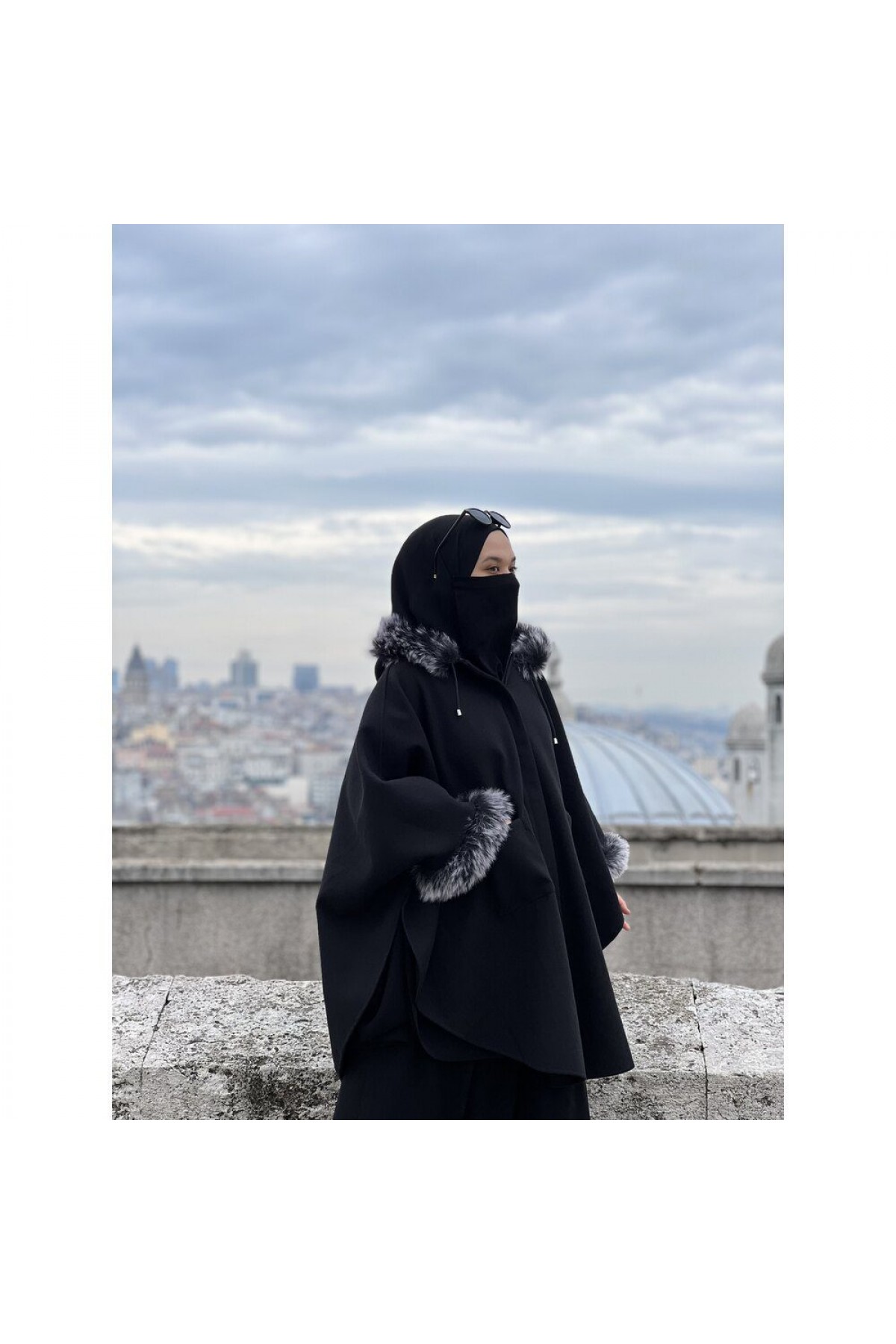 Kaşe karma kürklü panço