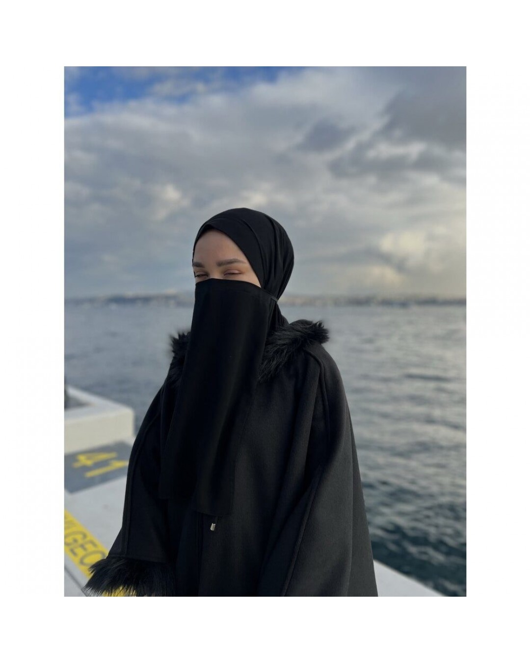 Armâni Kalın Kaşe Kürklü Esved verev Panço