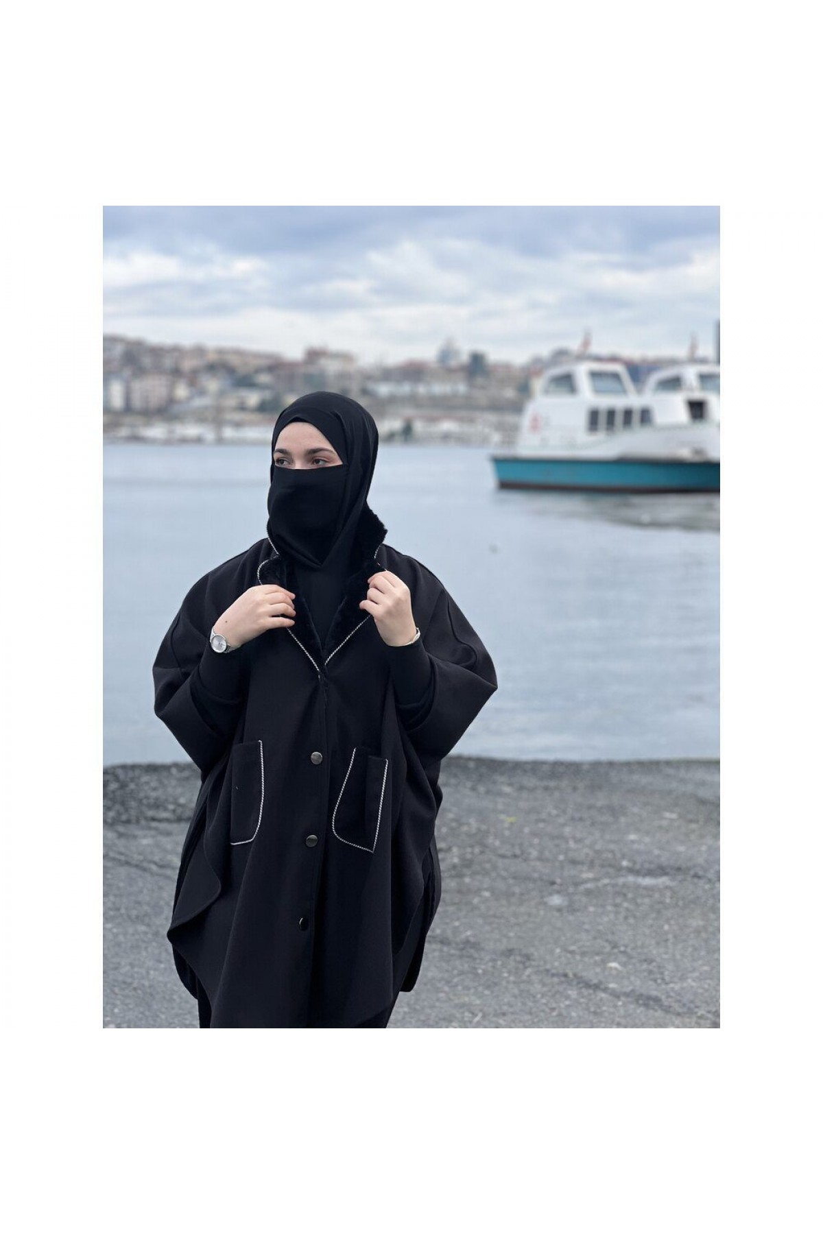 Kaşe Fok detaylı yaka panço