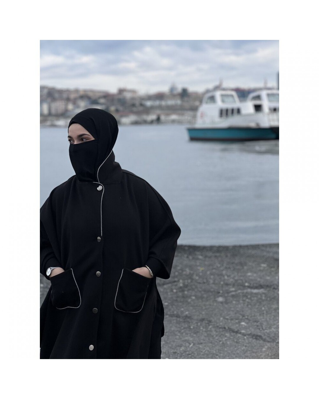 Kaşe Fok detaylı yaka panço