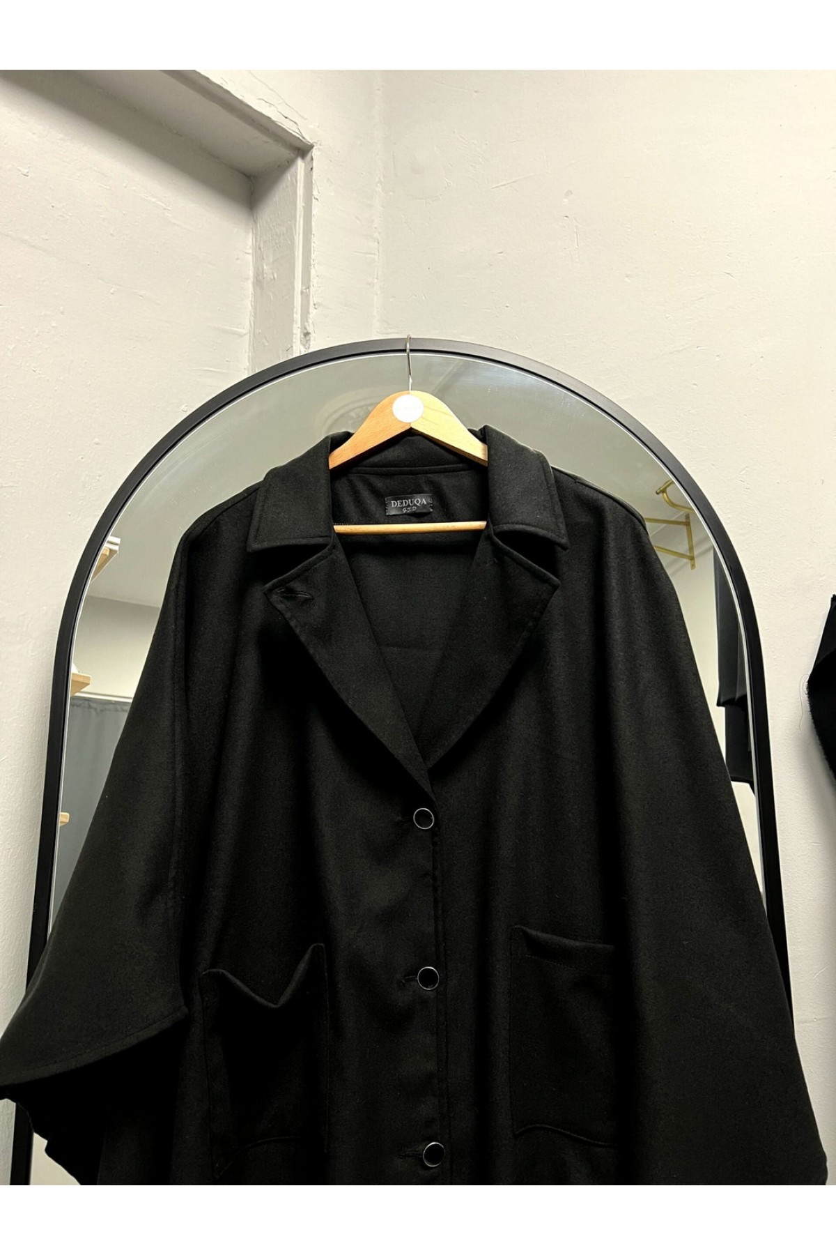 Kaşe Yakalı Panço